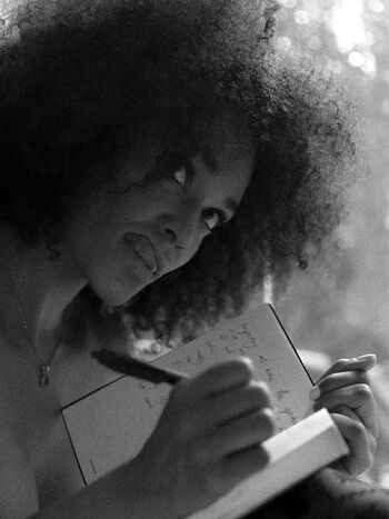Full leaked Pearl thusi private photo