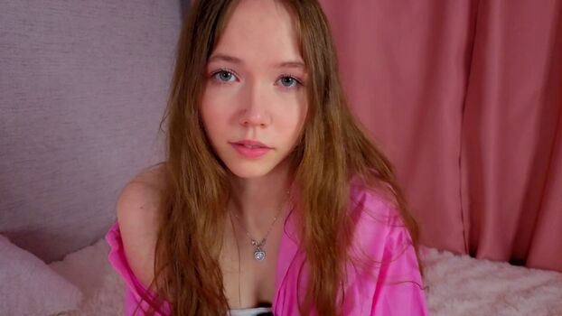 Full leaked Pearly peach private photo