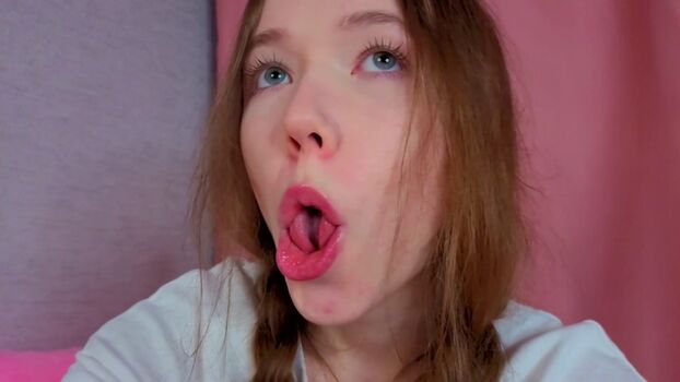 Full leaked Pearly peach private photo