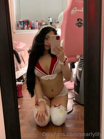 Full leaked Pearlylily private photo