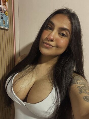Full leaked Peitudas private photo
