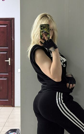 Full leaked Pelememe page private photo
