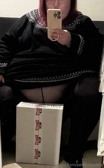Full leaked Perfectgodess private photo