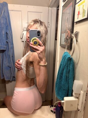 Full leaked Periwinkle private photo