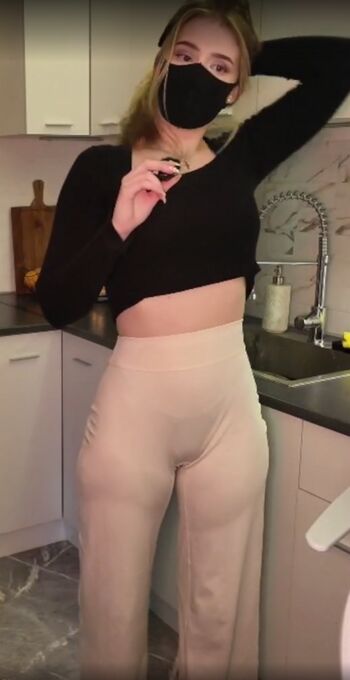 Full leaked Perlinna private photo