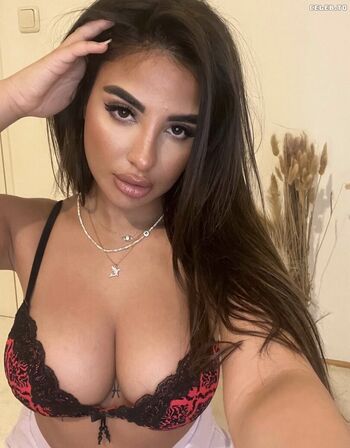 Full leaked Persian page private photo