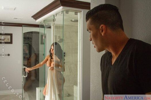 Full leaked Peta jensen page private photo