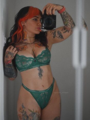 Full leaked Peta lloyd private photo
