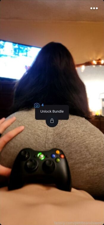 Full leaked Petiteandsweet private photo