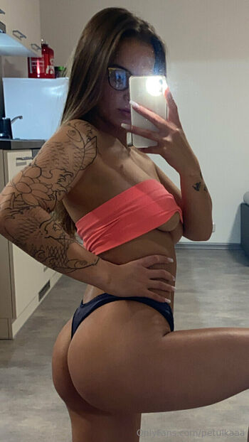 Full leaked Petulkaaa private photo
