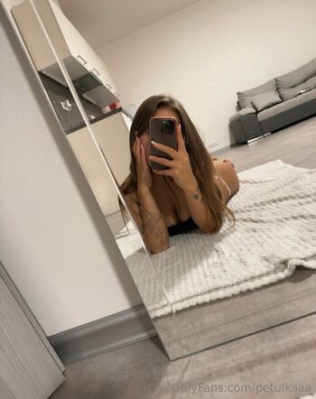 Full leaked Petulkaaa private photo