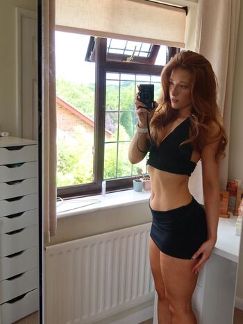 Full leaked Pheobeisginger private photo