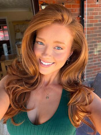Full leaked Pheobeisginger private photo