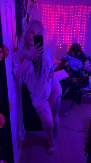 Full leaked Phinxxk private photo