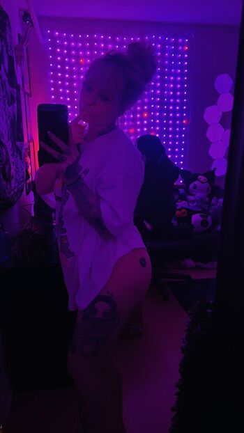 Full leaked Phinxxk private photo