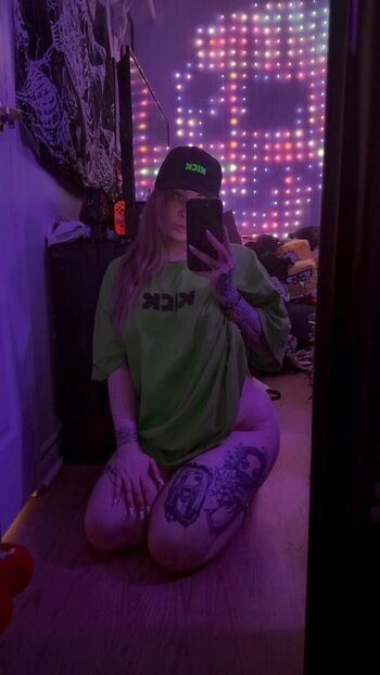 Full leaked Phinxxk private photo