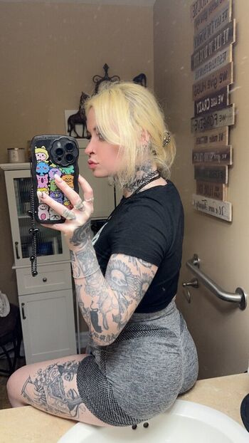 Full leaked Phinxxk private photo