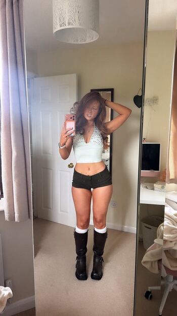 Full leaked Phoebeisginger page private photo