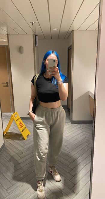 Full leaked Phoebslynx private photo