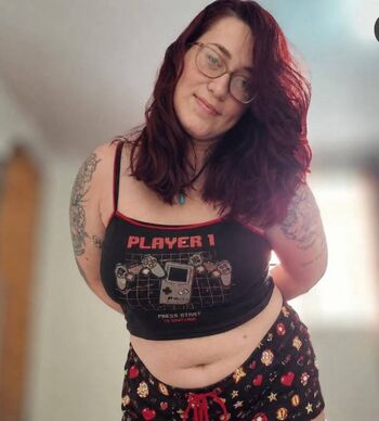 Full leaked Pink nerd private photo
