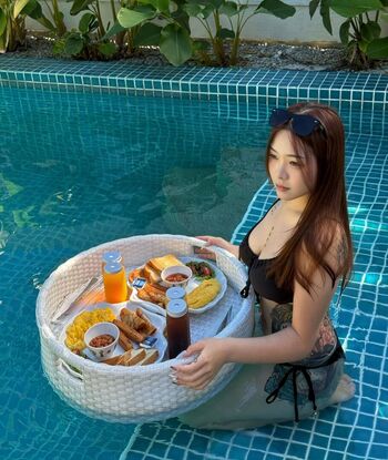 Full leaked Pinkpeaches private photo