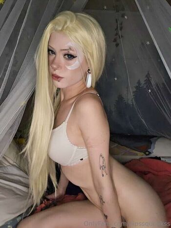 Full leaked Pipssqueakss private photo