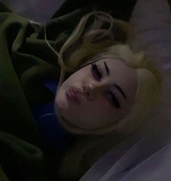 Full leaked Pipssqueakss private photo