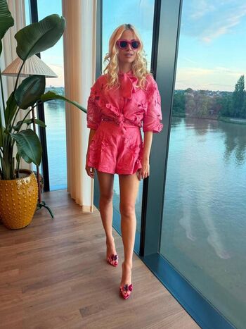 Full leaked Pixie lott private photo