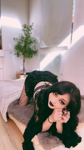 Full leaked Pixiecat private photo