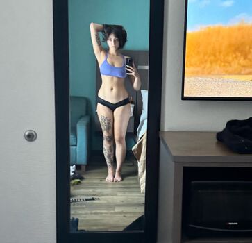 Full leaked Pixiexsnow private photo