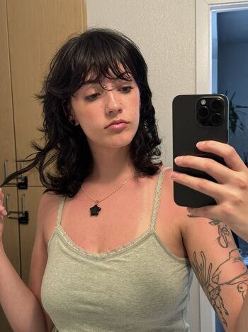 Full leaked Pixiexsnow private photo
