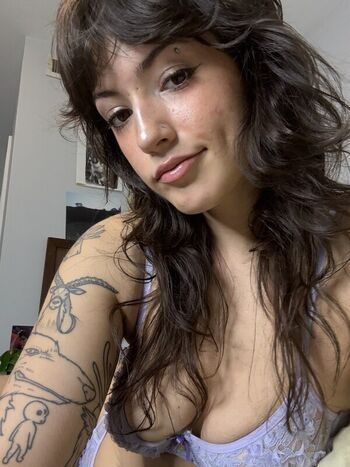 Full leaked Pixiexsnow private photo
