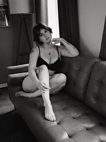 Full leaked Pixxi private photo