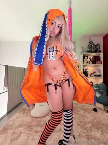 Full leaked Pixydanoni page private photo
