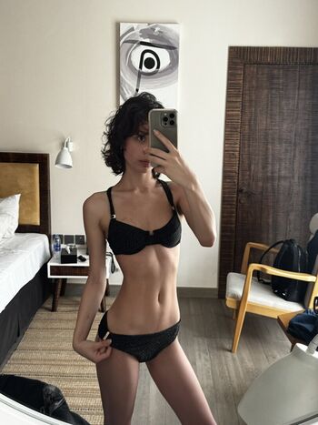 Full leaked Pohuii page private photo