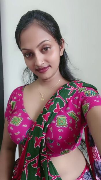 Full leaked Poly biswas private photo