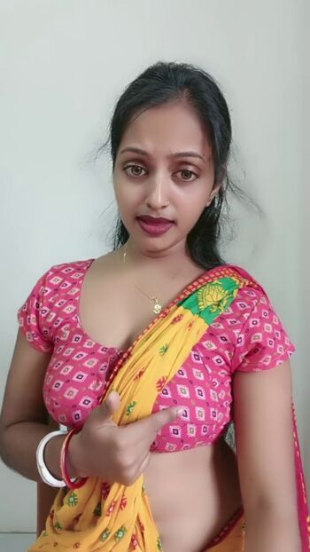 Full leaked Poly biswas private photo