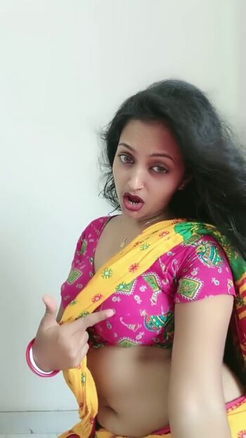 Full leaked Poly biswas private photo