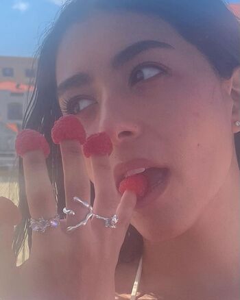 Full leaked Pom pom squad private photo