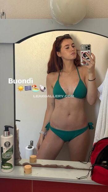 Full leaked Pontecorvo private photo