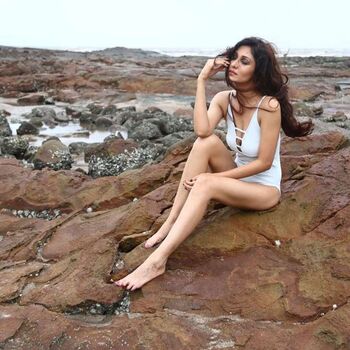 Full leaked Pooja chopra private photo