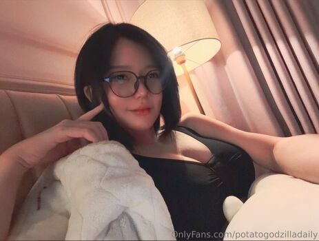 Full leaked Potatogodzilla private photo
