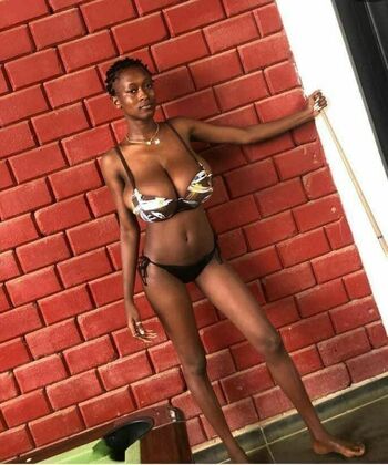 Full leaked Poupemimi private photo