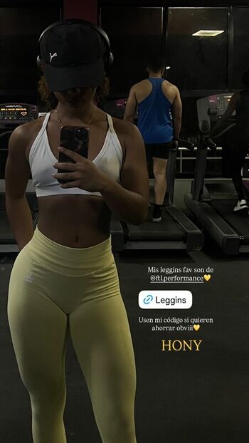 Full leaked Prttyhony page private photo