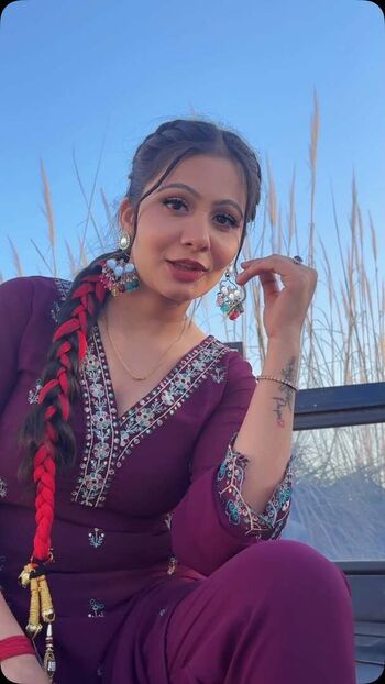 Full leaked Prachi tyagi private photo