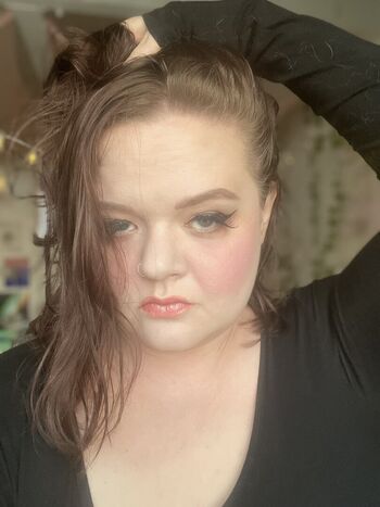 Full leaked Precociousflower private photo