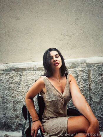 Full leaked Pretty wheelchair girl private photo