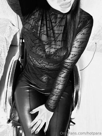 Full leaked Pretty wheelchair girl private photo