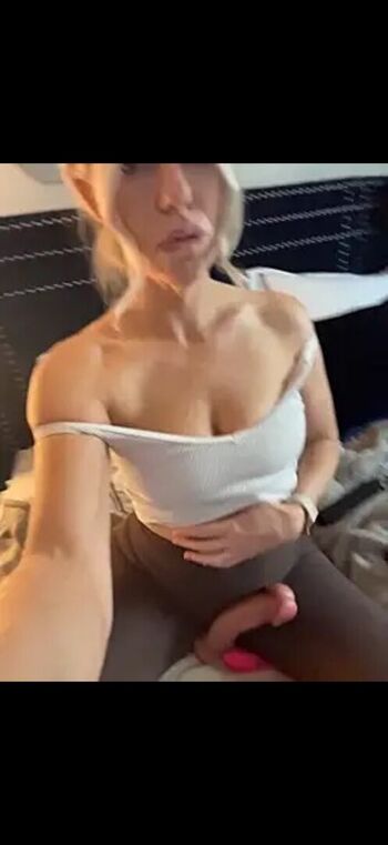Full leaked Prettylittleplease private photo
