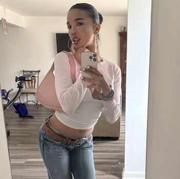 Full leaked Princesseeveee private photo